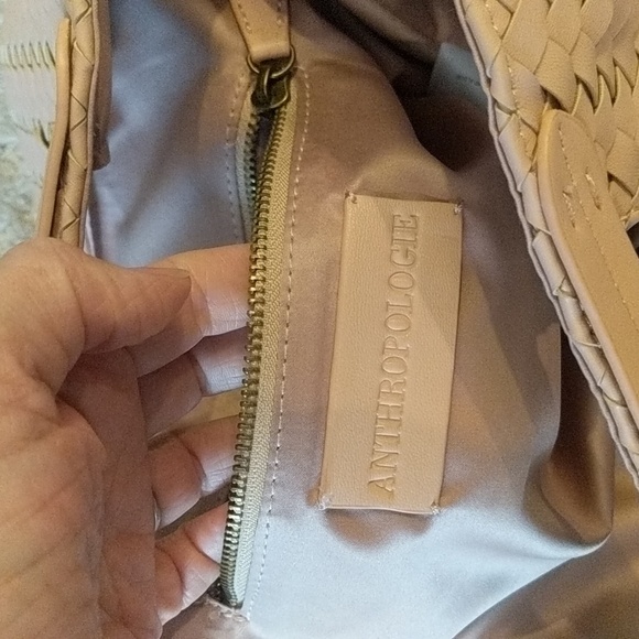 Anthropologie Cara large woven crossbody bag pink - Picture 5 of 8